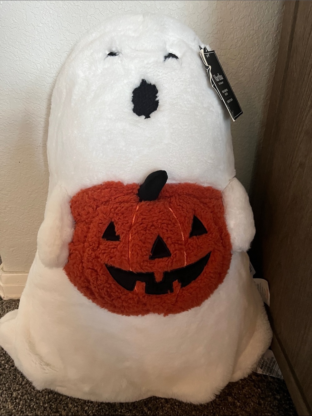MARTHA STEWART X-Large 18x20 Ghost Shaped Pillow With Pumpkin